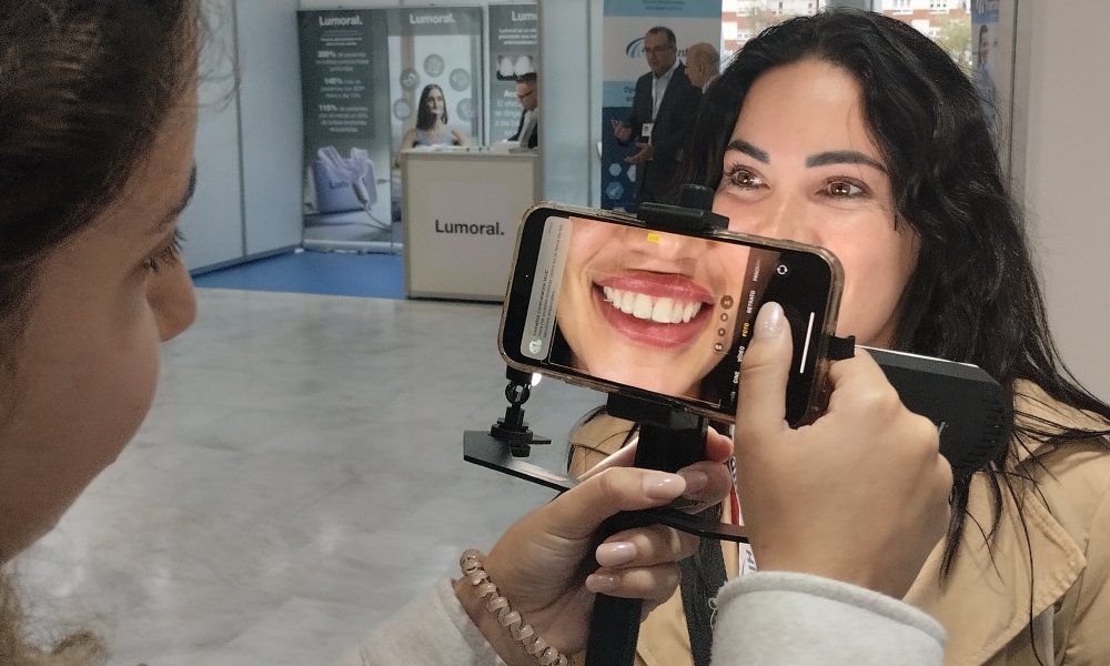 Taller de Fotografía Odontológica para Higienistas en el Congreso HIDES Asturias 2024