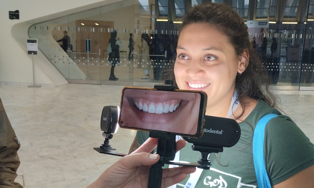 Taller de Fotografía Odontológica para Higienistas en el Congreso HIDES Asturias 2024