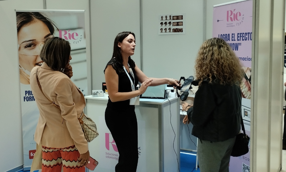 Taller de Fotografía Odontológica para Higienistas en el Congreso HIDES Asturias 2024