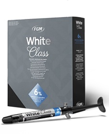 WHITE CLASS 6% - KIT COSMÉTICO  Contenido: 4 jeringas con 3g de gel cada una, 1 porta-férula, 1 neceser, 1 tarjeta próxima consulta y puntas.
